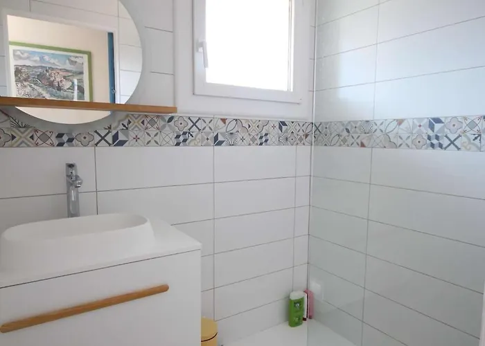 Villa Belle Maison De Proche Du Centre Et Des Plages, 8 Couchages, Vue Mer, 80m De La De Lxrm21