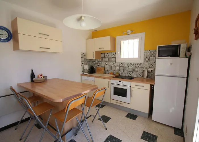 Belle Maison De Proche Du Centre Et Des Plages, 8 Couchages, Vue Mer, 80m De La De Lxrm21 Villa *