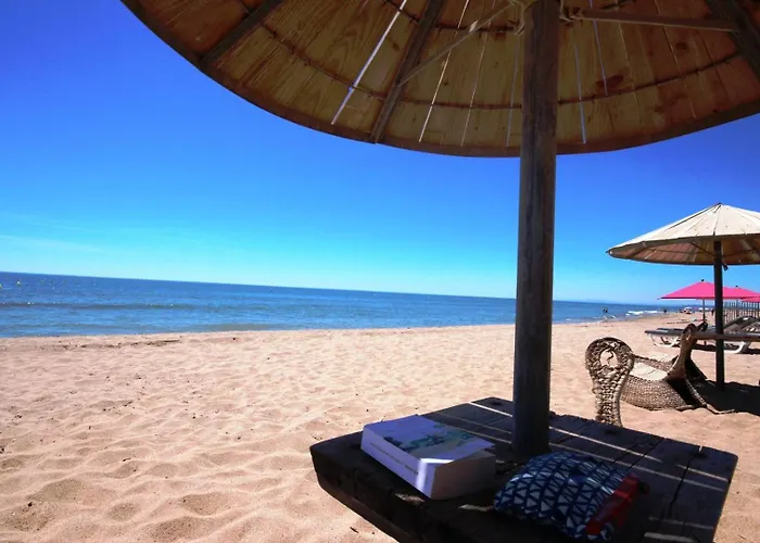 Belle Maison De Proche Du Centre Et Des Plages, 8 Couchages, Vue Mer, 80m De La De Lxrm21 Villa